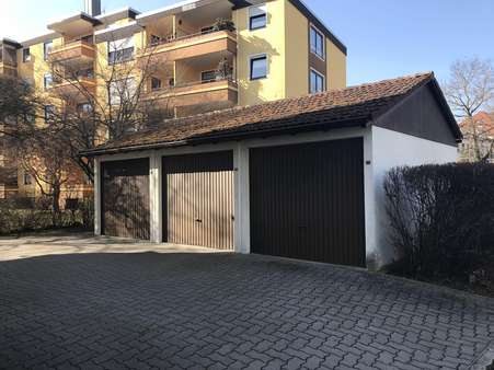 Garage zur Wohnung - Erdgeschosswohnung in 95448 Bayreuth mit 83m² kaufen