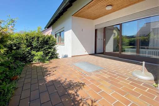 Terrasse Terrasse - Einfamilienhaus in 95488 Eckersdorf mit 190m² kaufen