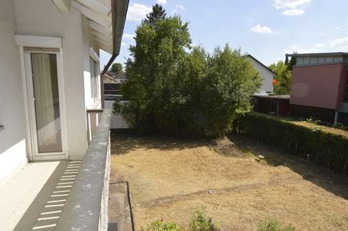 Blick von der Loggia in den Garten - Einfamilienhaus in 95447 Bayreuth mit 118m² kaufen