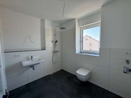 Badezimmer - Etagenwohnung in 91257 Pegnitz mit 73m² mieten