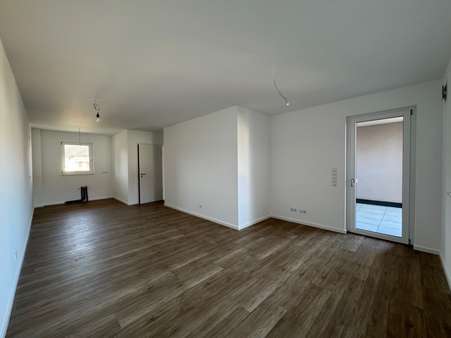 Wohn-Esszimmer mit Küche - Etagenwohnung in 91257 Pegnitz mit 63m² mieten