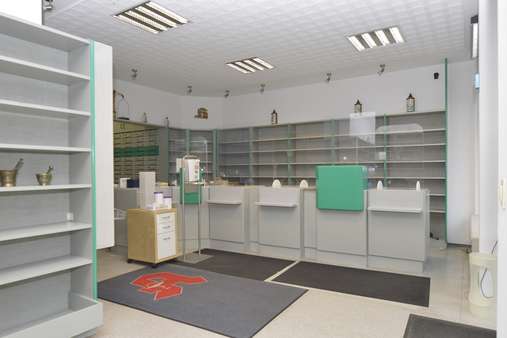 Verkaufsraum - Bedientheke - Krankenhaus in 95448 Bayreuth mit 130m² kaufen