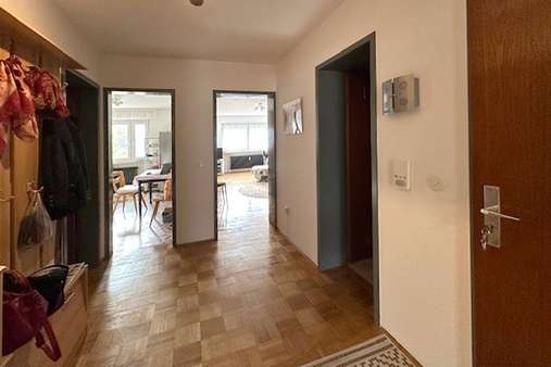 Flur  - Etagenwohnung in 95445 Bayreuth mit 63m² kaufen