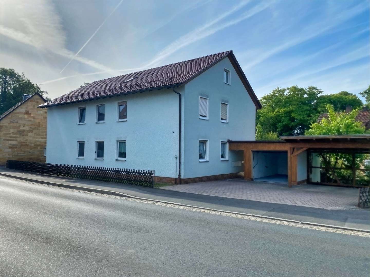 Außenansicht Außenansicht - Mehrfamilienhaus in 95488 Eckersdorf mit 240m² kaufen