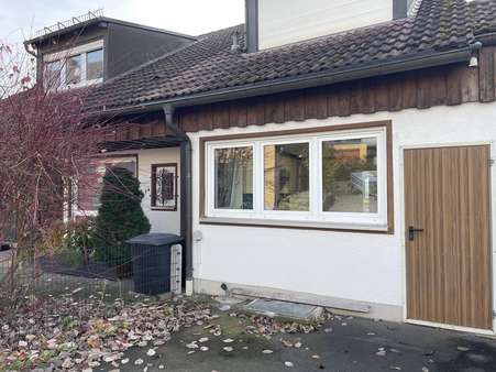 Außenansicht - Erdgeschosswohnung in 95182 Döhlau mit 127m² kaufen