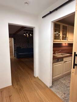 Flur - Etagenwohnung in 95111 Rehau mit 77m² kaufen