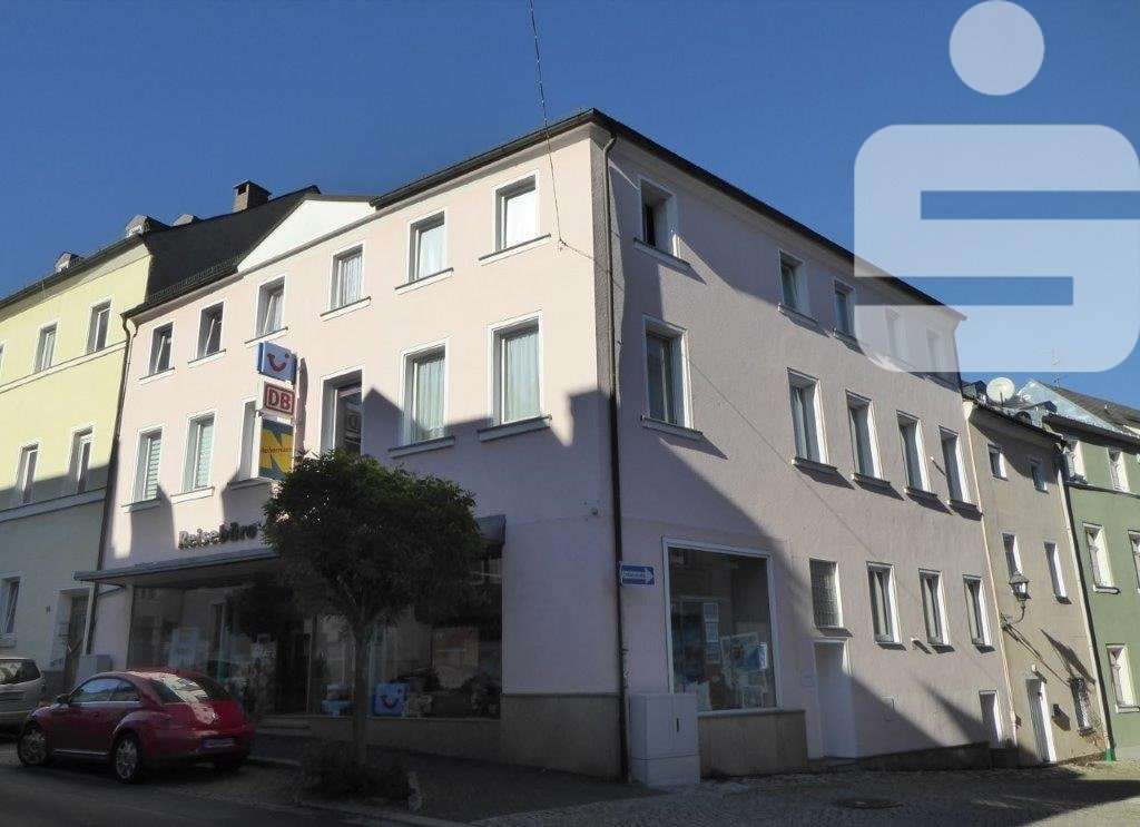 100820-1 - Mehrfamilienhaus in 95632 Wunsiedel mit 248m² kaufen