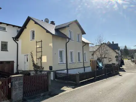 Haus am Ortsrand für Naturliebhaber !