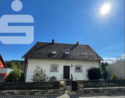 Photo-1 - Zweifamilienhaus in 95168 Marktleuthen mit 143m² kaufen