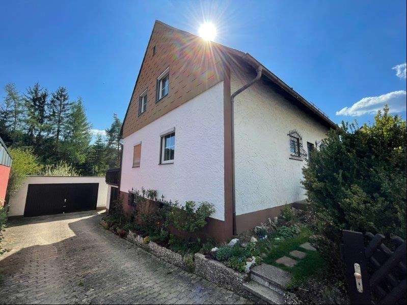Photo-2 - Zweifamilienhaus in 95168 Marktleuthen mit 143m² kaufen