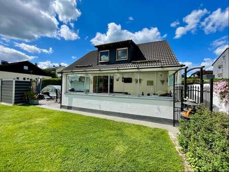- - Einfamilienhaus in 95632 Wunsiedel mit 102m² kaufen