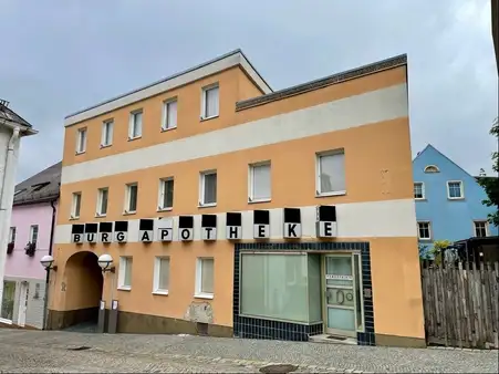 Großzügiges Wohnhaus mit viel Potenzial !