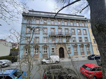 Vorderansicht - Erdgeschosswohnung in 95028 Hof mit 46m² kaufen