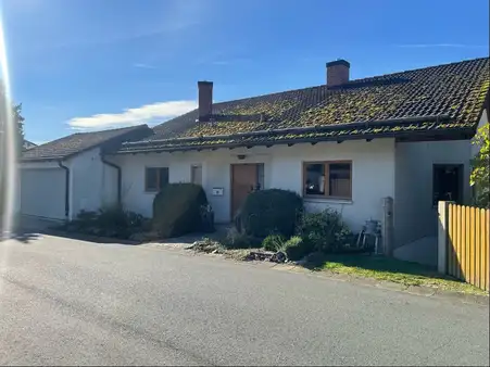 Exklusives Wohnerlebnis in Hof: Einfamilienhaus mit hochwertigen Details und erstklassiger Qualität