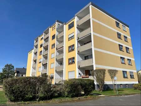 - - Etagenwohnung in 95100 Selb mit 102m² kaufen