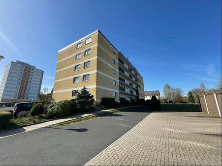 - - Etagenwohnung in 95100 Selb mit 102m² kaufen