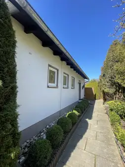 gute Wohnlage - Renovierungen nötig