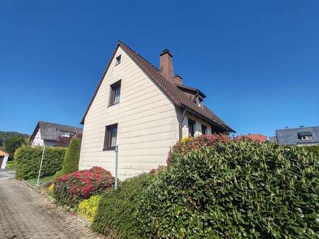 Seitenansicht - Einfamilienhaus in 95158 Kirchenlamitz mit 91m² kaufen