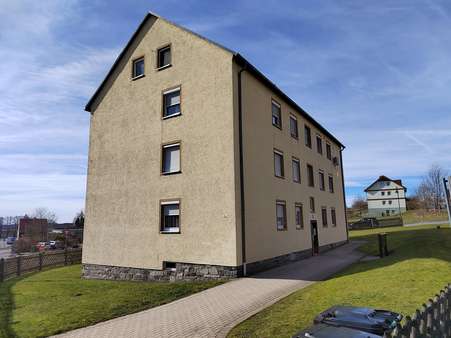 Außenansicht - Etagenwohnung in 95233 Helmbrechts mit 53m² kaufen