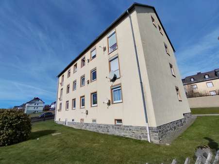 Außenansicht - Etagenwohnung in 95233 Helmbrechts mit 53m² kaufen