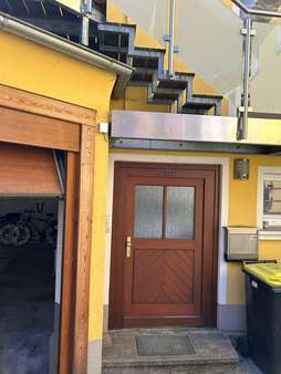 Hauseingang Hauseingang - Mehrfamilienhaus in 95126 Schwarzenbach mit 278m² kaufen