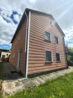 Außenansicht Außenansicht - Zweifamilienhaus in 95237 Weißdorf mit 185m² kaufen