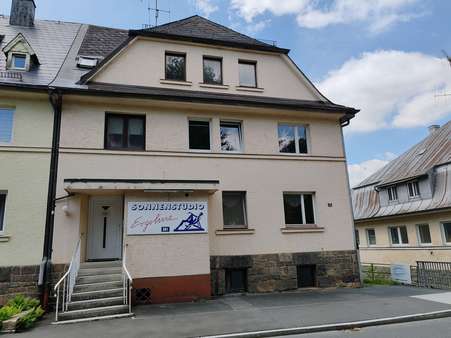 Außenansicht Außenansicht - Wohn- / Geschäftshaus in 95213 Münchberg mit 278m² als Kapitalanlage kaufen