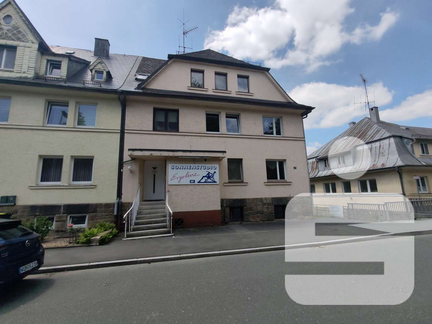 Außenansicht Außenansicht - Wohn- / Geschäftshaus in 95213 Münchberg mit 278m² als Kapitalanlage kaufen