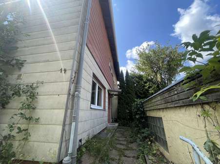 Hauseigang Hauseigang - Doppelhaushälfte in 95032 Hof mit 131m² kaufen