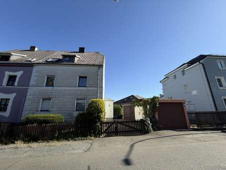 Frontansicht Frontansicht - Mehrfamilienhaus in 95189 Köditz mit 135m² kaufen