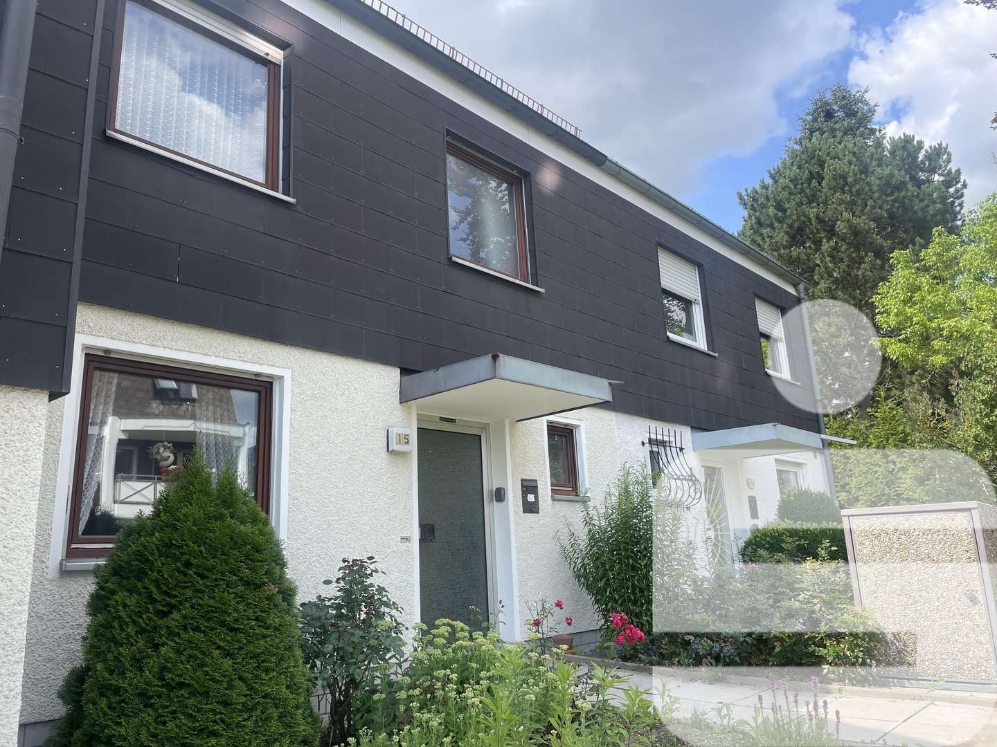 Eingang - Reihenmittelhaus in 95028 Hof mit 137m² kaufen