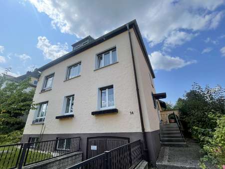 Haupteingang - Mehrfamilienhaus in 95032 Hof mit 160m² kaufen