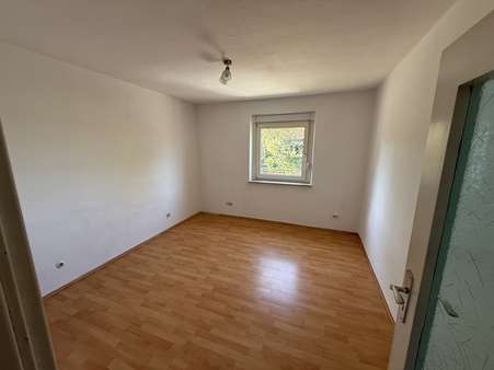 Schlafzimmer - 1.OG - DFH Schlafzimmer - 1.OG - DFH - in 95189 Köditz mit 255m² mieten