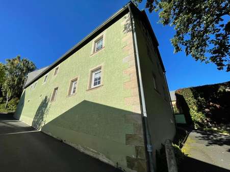 - - - Landhaus in 95100 Selb mit 176m² kaufen