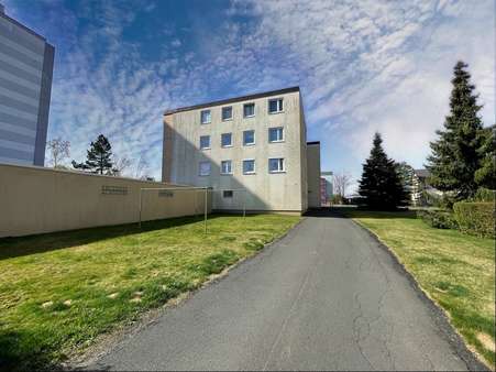 - - - Etagenwohnung in 95100 Selb mit 79m² kaufen