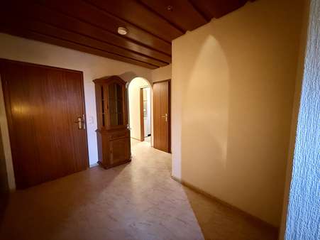- - - Etagenwohnung in 95100 Selb mit 79m² kaufen