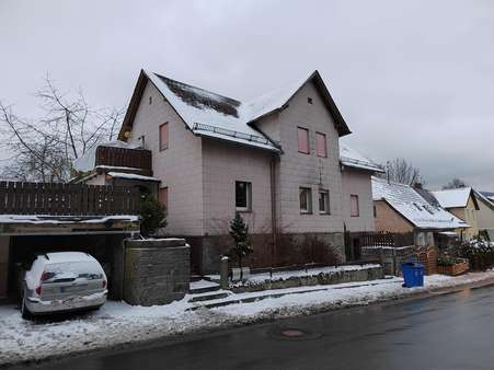Straßenansicht - Zweifamilienhaus in 95482 Gefrees mit 155m² als Kapitalanlage kaufen