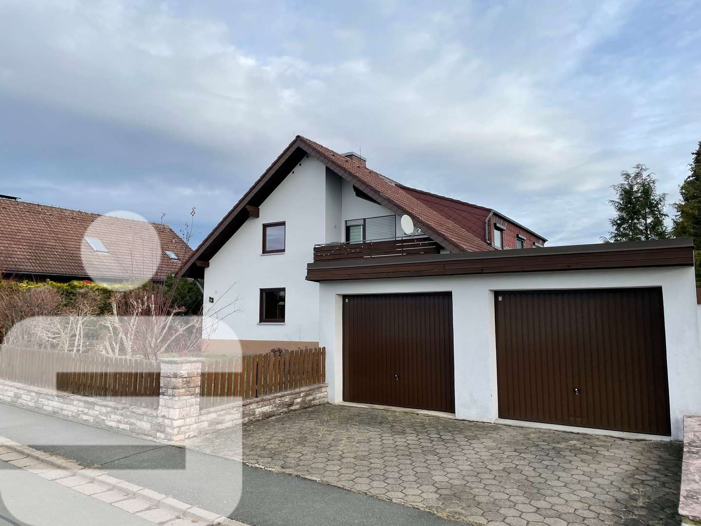 Außenansicht - Zweifamilienhaus in 95182 Döhlau mit 229m² kaufen