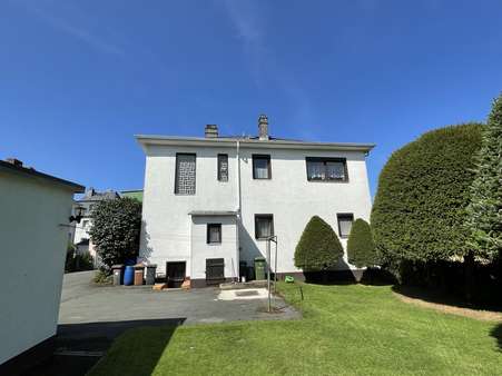 Außenansicht - Zweifamilienhaus in 95032 Hof mit 168m² kaufen