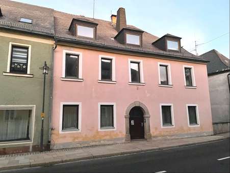 Straßenansicht - Mehrfamilienhaus in 95158 Kirchenlamitz mit 453m² kaufen