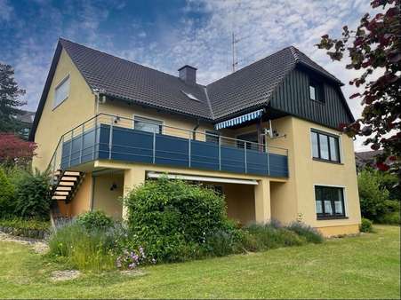 Rückansicht - Einfamilienhaus in 95028 Hof mit 240m² kaufen