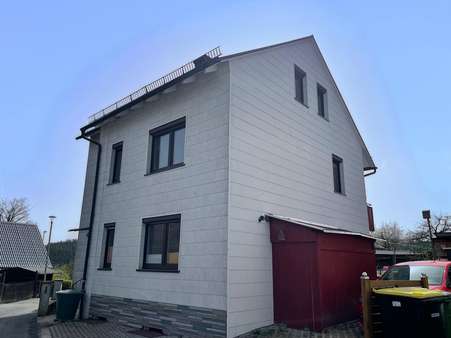 Straßenansicht - Einfamilienhaus in 95119 Naila mit 147m² kaufen