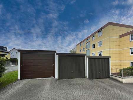 Garage (Mitte) - Etagenwohnung in 95152 Selbitz mit 70m² kaufen