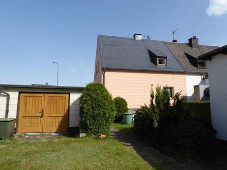 100573-2 - Doppelhaushälfte in 95168 Marktleuthen mit 87m² kaufen