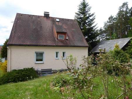 100599-3 - Einfamilienhaus in 95659 Arzberg mit 92m² kaufen