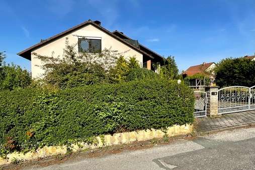 Außenansicht - Zweifamilienhaus in 96279 Weidhausen mit 207m² kaufen