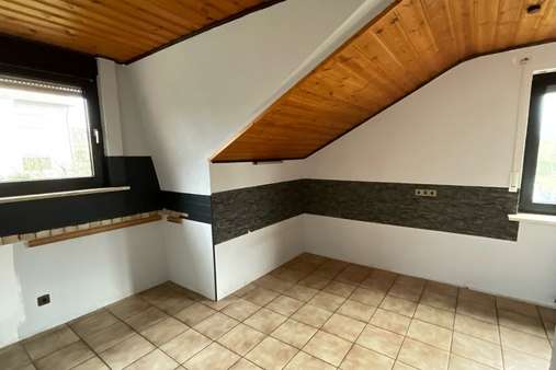 DG Wohnküche - Zweifamilienhaus in 96279 Weidhausen mit 207m² kaufen