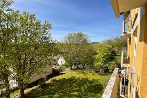 Aussicht Balkon - Etagenwohnung in 96450 Coburg mit 92m² kaufen