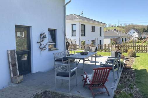 Terrasse - Einfamilienhaus in 96472 Rödental mit 160m² kaufen