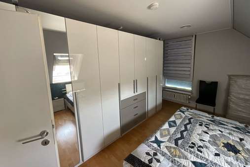 Schlafzimmer - Galerie in 96450 Coburg mit 115m² mieten